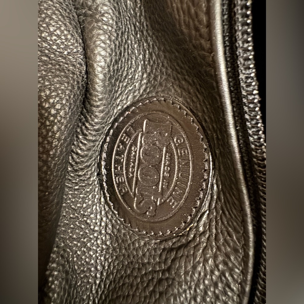 Roots Black Pebbled Leather Shoulder Bag with Embossed Logo